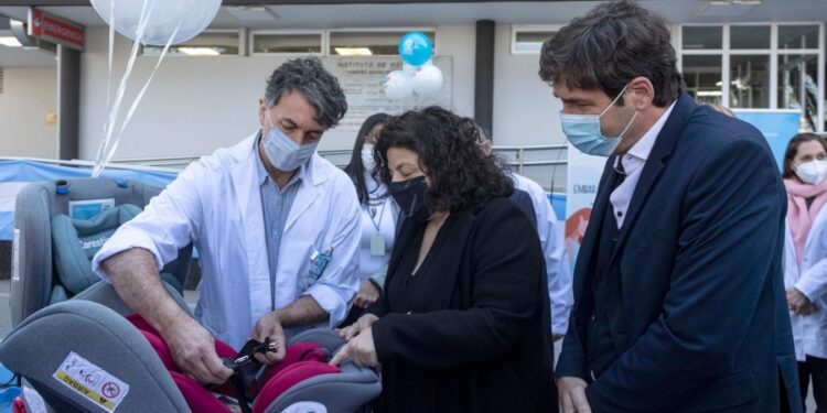 Lanzaron el programa Primer viaje seguro, que entregará en préstamo sillas infantiles