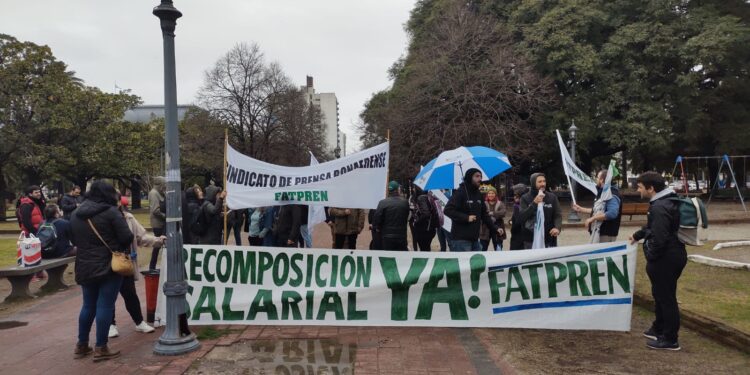 Trabajadores de Prensa: “Nuestro salario no llega a la canasta básica por muchos miles de pesos”