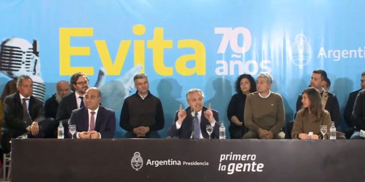 Alberto Fernández anunció un bono para beneficiarios del Potenciar Trabajo