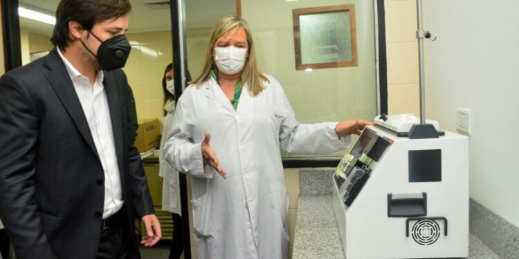 El Rossi adquirió el primer equipo de fotoféresis de la Provincia