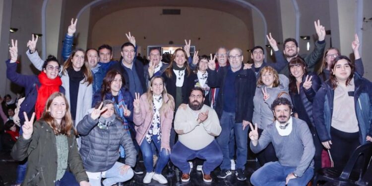 Tolosa Paz encabezó la cumbre del PJ platense
