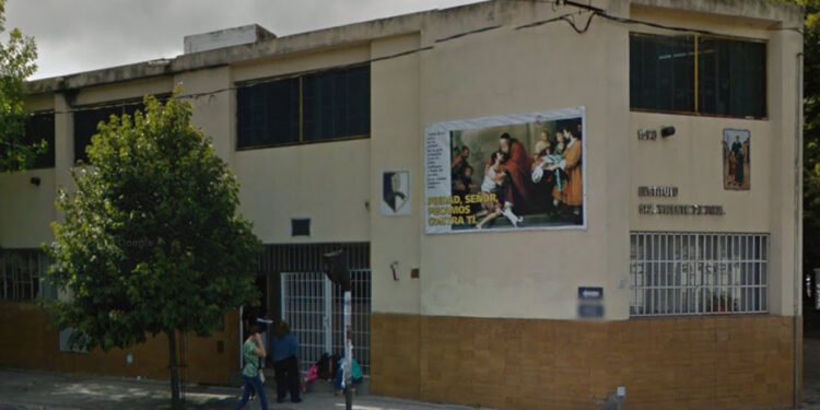 Falleció una joven durante un retiro en una escuela de la ciudad