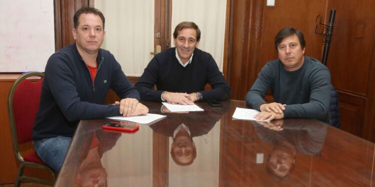 Paritarias municipales: trabajadores consiguieron un aumento del 60%