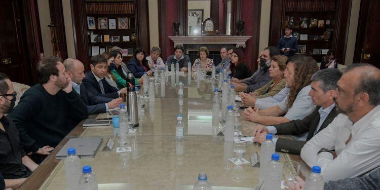 Provincia dialogó con docentes y estatales pero no hubo oferta salarial