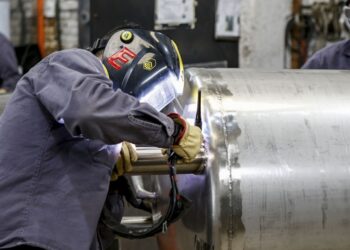 La actividad económica creció un 6,4% interanual en junio