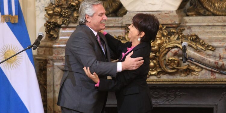 Marcó del Pont juró como nueva secretaria de Asuntos Estratégicos nacionales