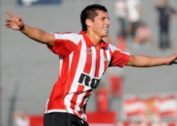 José Sosa ya es jugador de Estudiantes