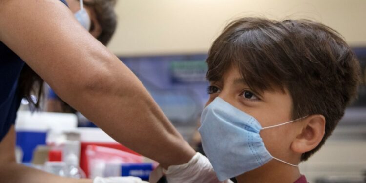 Comenzarán con la vacunación contra la rubéola, paperas, sarampión y polio