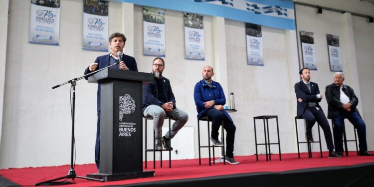 Kicillof: “Somos un gobierno que cree en las cooperativas”
