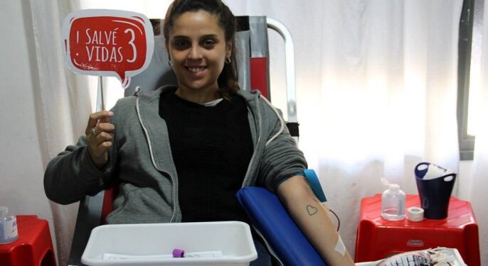 Las personas que sean donantes de sangre podrán viajar gratis en La Plata