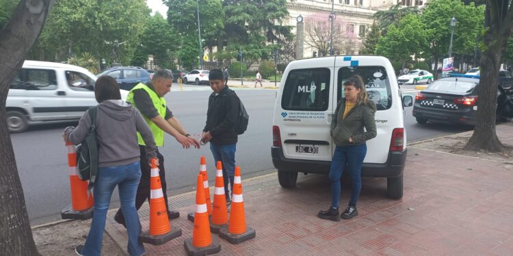 Arrancó la prueba piloto de carriles exclusivos en Avenida 7