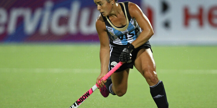 Premiaron a la jugadora María José Granatto por un golazo “maradoniano”