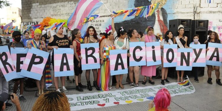 Impulsan una pensión de reparación para personas travesti trans
