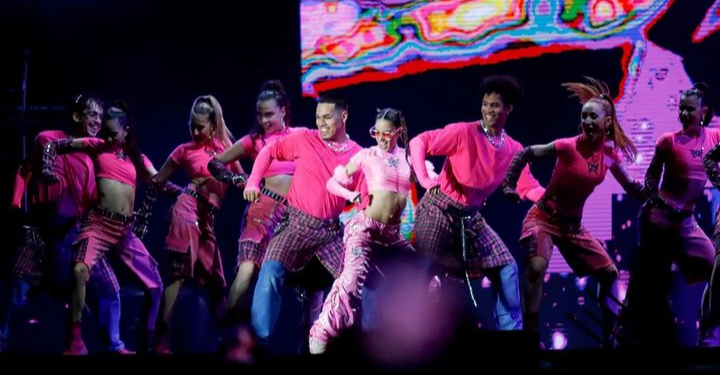 Tini Stoessel recibió la “Llave Dardo Rocha”