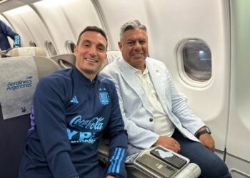 La Selección Argentina comenzó a llegar a Qatar