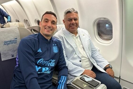 La Selección Argentina comenzó a llegar a Qatar