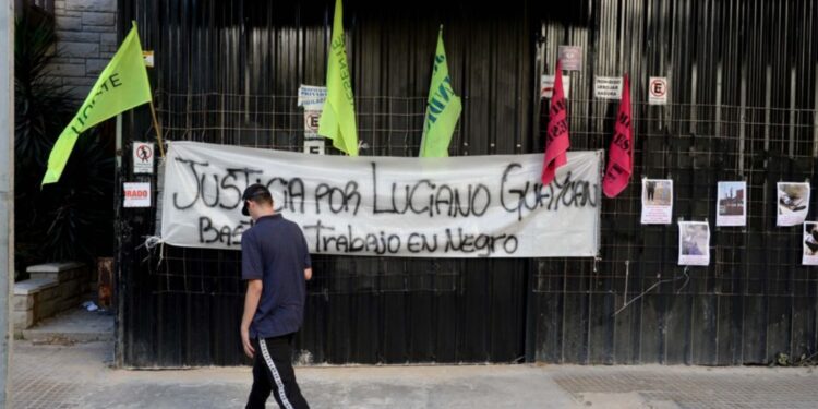 Un sector de la UOCRA pidió justicia por la muerte del albañil