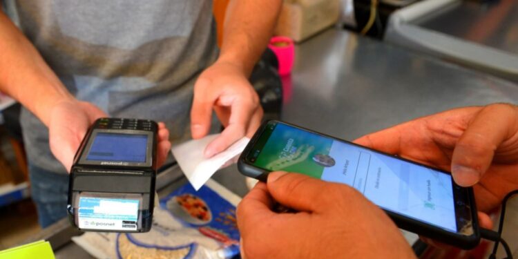 Kicillof anunció beneficios de Cuenta DNI para las Fiestas y la temporada de verano