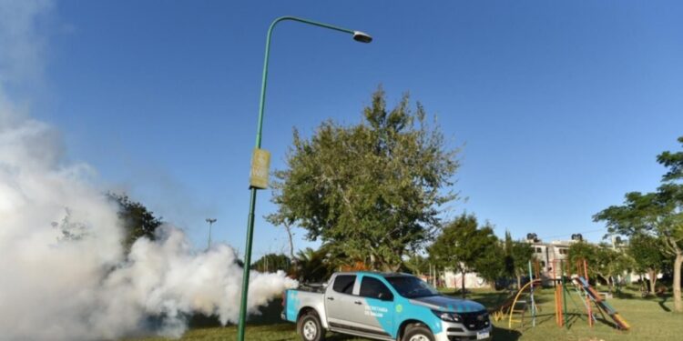 Continúa la campaña “Anulo Dengue” en los distintos barrios de la ciudad