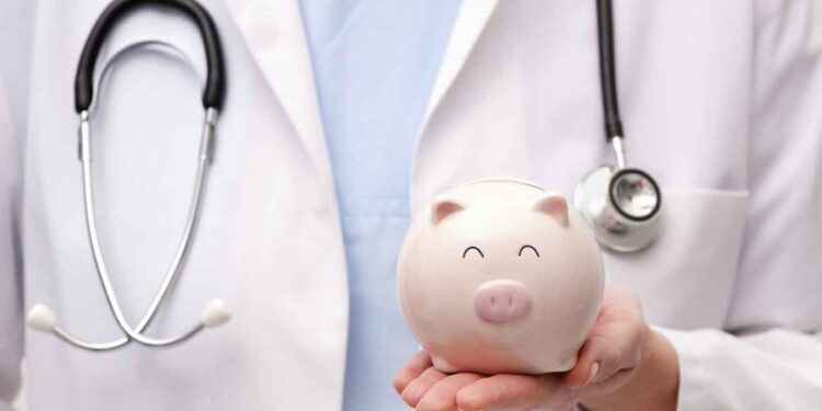 ¿Cómo para pagar menores aumentos en la cuota de la medicina prepaga? Paso a paso