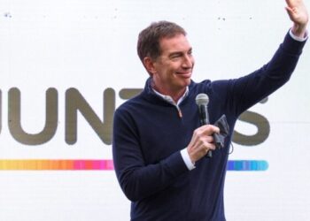 Al estilo crónica Santilli lanzó su candidatura como gobernador