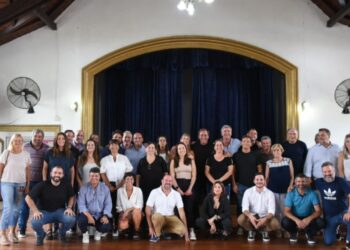 Garro reunió a su gabinete y confirmó que irá por su tercer mandato