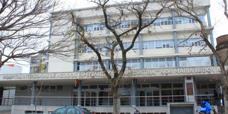 Investigan posible mala praxis en dos hospitales de la ciudad