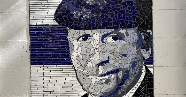 Gimnasia homenajeó a Timoteo Griguol con un mosaico en el Bosque