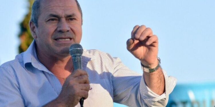 Mario Secco: “Si CFK nos dice que nos encolumnemos detrás del Hombre Araña, lo hacemos”