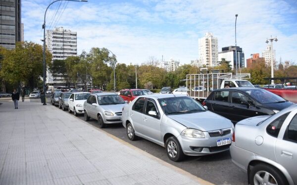 Remiseros denunciaron incumplimiento de Garro ante el trasporte ilegal