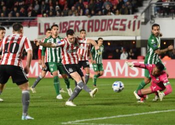 Sudamericana: con un 4-0 Estudiantes quedó segundo en su grupo