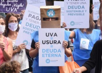 Media sanción proyecto sobre créditos UVA: “No soluciona el problema de la deuda acumulada”