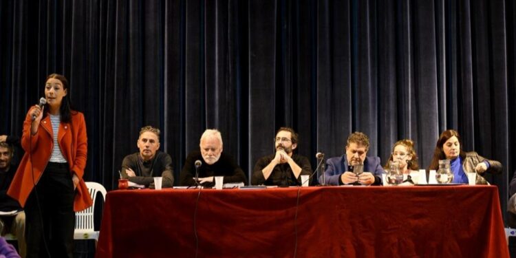 Aseguran que la preocupación del estudiantado secundario está en la economía de sus familias