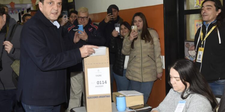 Sergio Massa fue el primer precandidato presidencial en votar