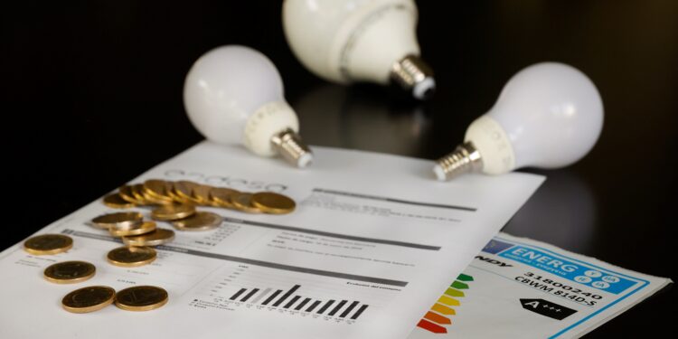 El Gobierno confirmó que habrá aumentos en las tarifas de la luz
