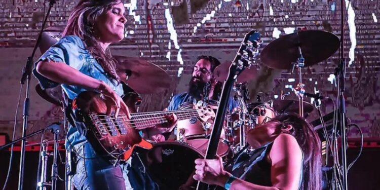 Lanzamiento: Eruca Sativa presenta “XV Años – En vivo Estadio Obras”
