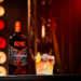 AC/DC lanzó su propia botella de whisky por sus 50 años