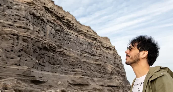 Lanzamiento: Lisandro Aristimuño presenta “El Rostro de los Acantilados”