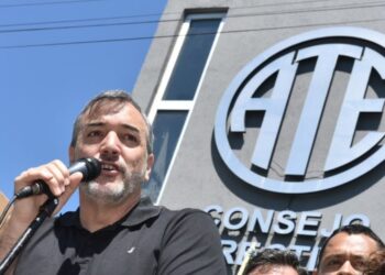 Rodolfo Aguiar: “La paz social la garantizan los gobiernos con sus políticas”