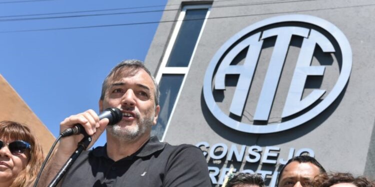 Rodolfo Aguiar: “La paz social la garantizan los gobiernos con sus políticas”