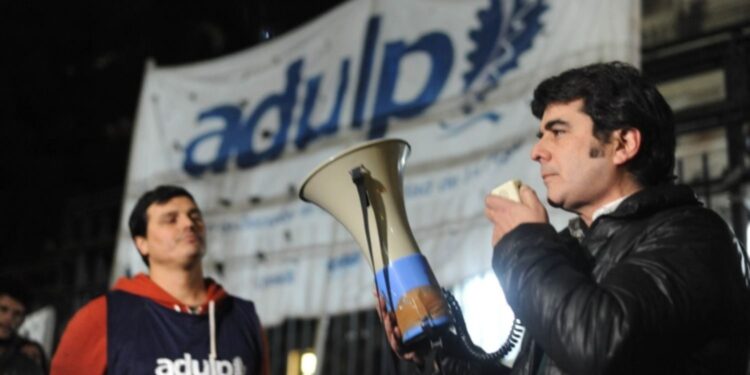 Octavio Miloni: “Este DNU es parte de una revolución neoliberal. Para esto debe haber alteraciones jurídicas”