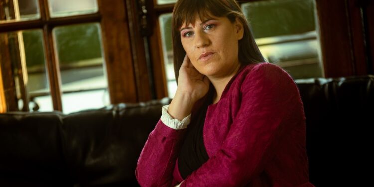 Gisela Magri presenta “Carroña y Futuro” y despide el año en La Plata