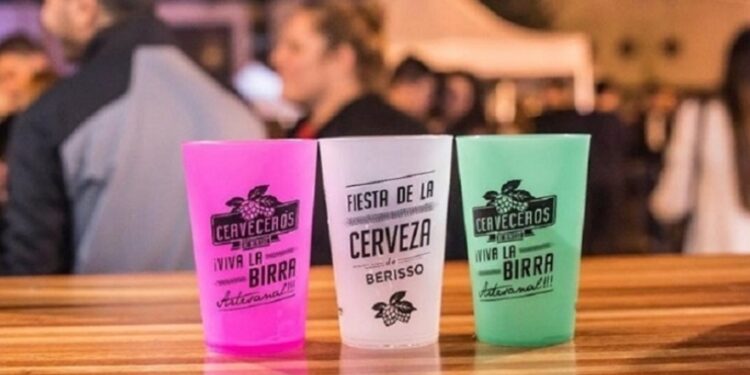 Se realizará una degustación de cervezas artesanales de verano en Berisso