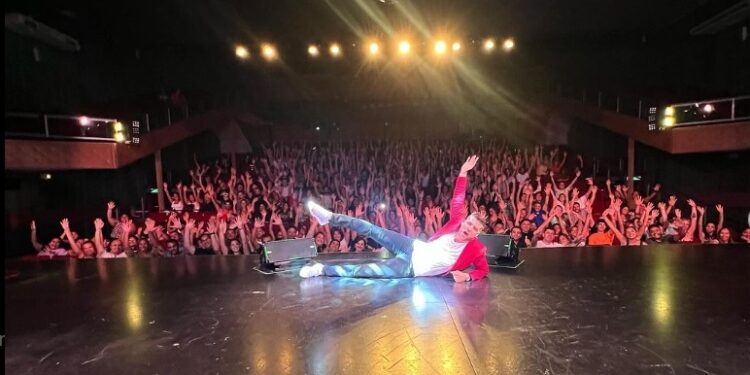 Juampi González presenta su show “Soltero 2.0” en La Plata