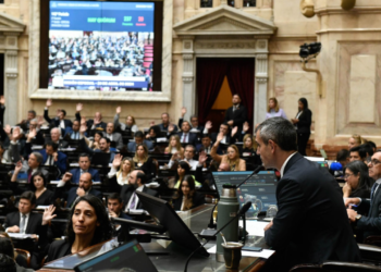Oscar “Colo” de Isasi: “Cuando la política se acuerda en las calles es más difícil que acuerden los senadores”