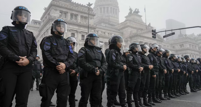 Ley Bases: organizaciones sociales y gremialistas se movilizan en el Congreso
