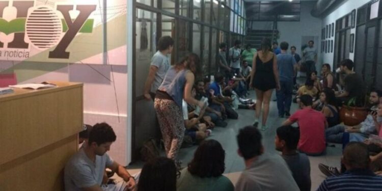 “Desde que se creó, el diario Hoy se mueve por fuera de la ley”