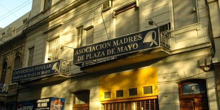 “Quieren intervenir la UNAM en el día de La noche de los bastones largos”