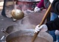 El Consejo Social de la UNLP realiza una Olla Popular en el Rectorado con la consigna “El Hambre es Urgente”