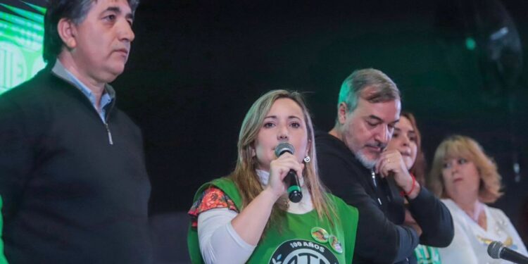 ATE se declara en Asamblea Permanente: “Las y los estatales perdimos un 30% del salario”